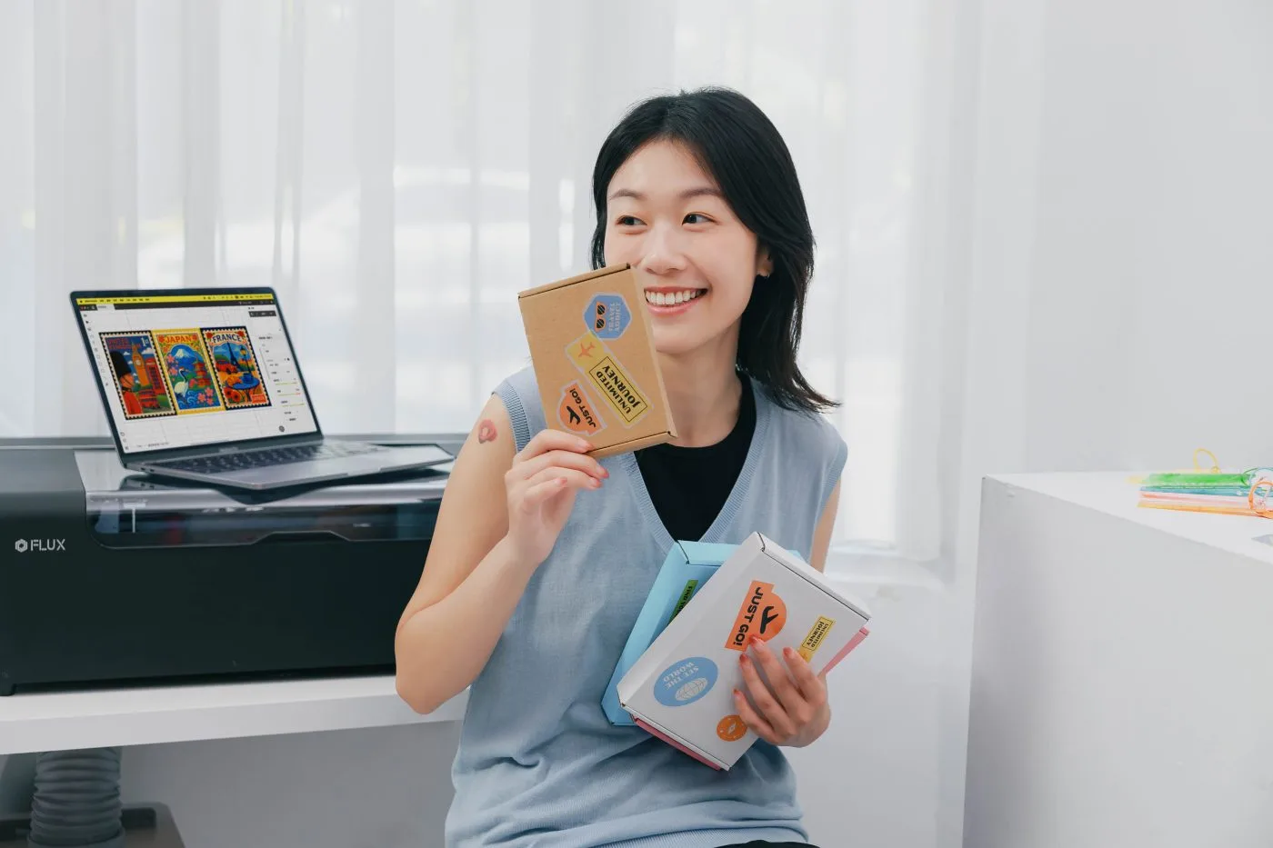創作者使用 beamo II 將設計製作成實體商品